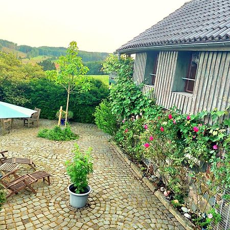 Halver Kleines Haus Mitten In Der Natur Mit Eigener Terrasse Und Sonnenbalkon מראה חיצוני תמונה